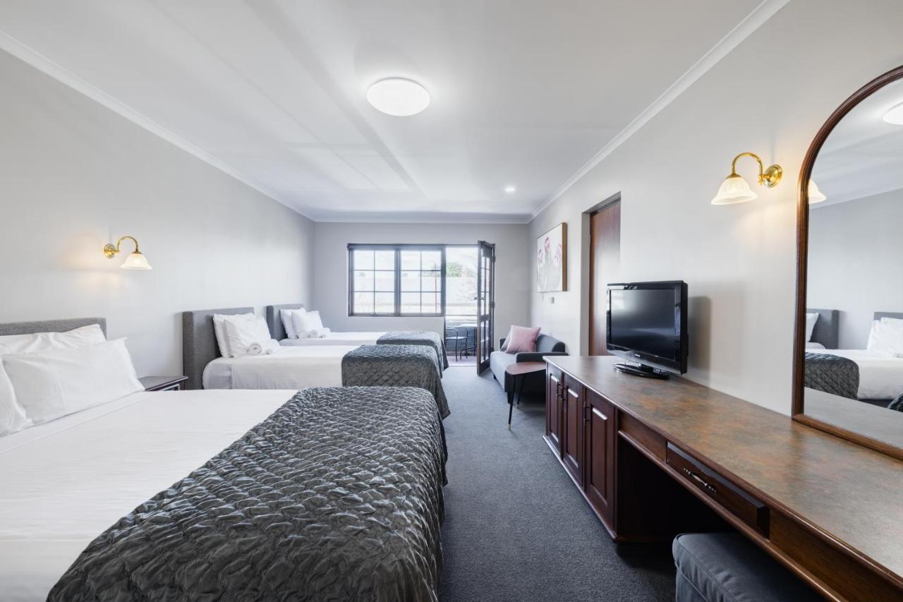 Adelaide Inn מראה חיצוני תמונה