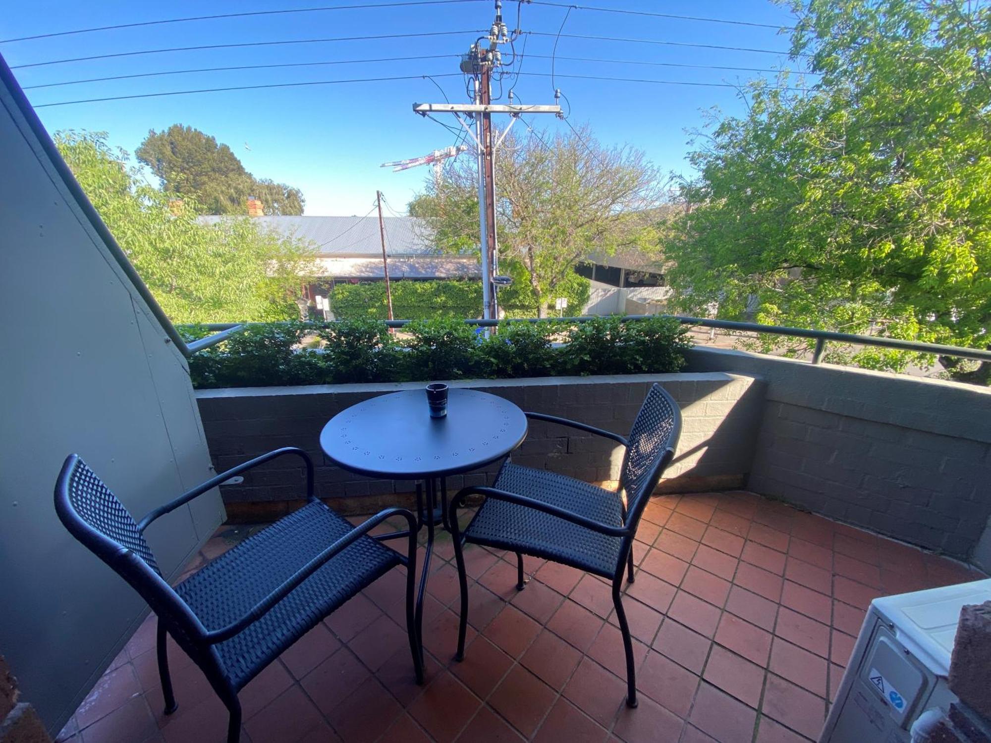 Adelaide Inn מראה חיצוני תמונה
